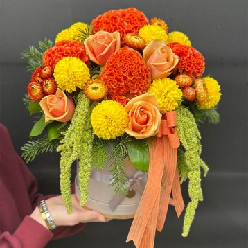 Orange Box  Çiçek Aranjman