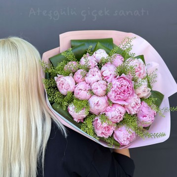 Pembe Şakayık Buketi