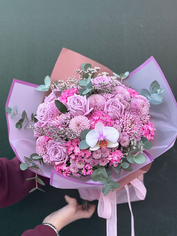 Hennie Çiçek Buketi