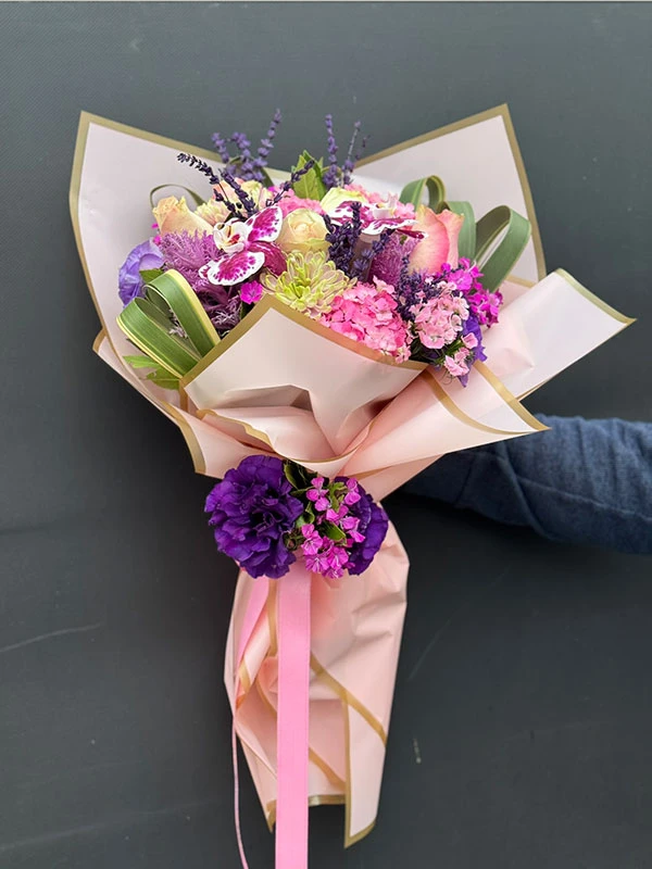 Antonia Çiçek Buketi