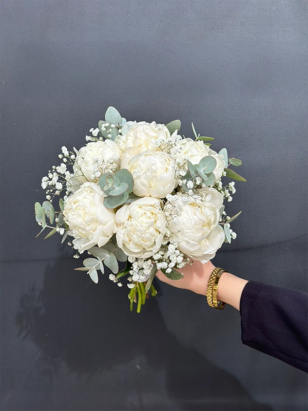 Beyaz Şakayık Gelin Buketi