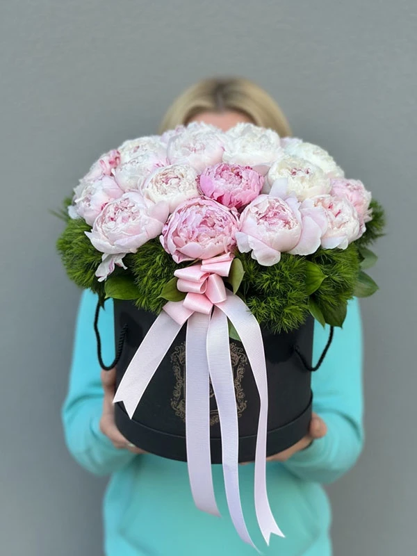 Kutuda Şakayık Çiçeği