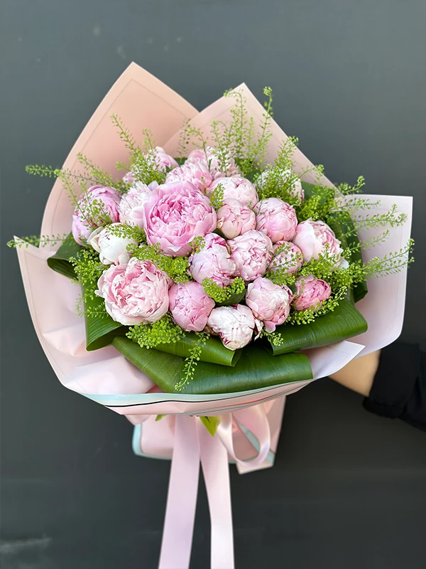 Pembe Şakayık Buketi