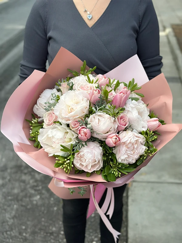 Şakayık Lale Buket