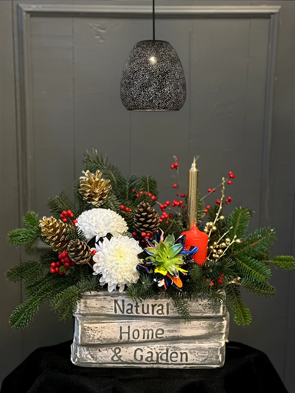 Yılbaşı Süslü Çiçek Aranjman