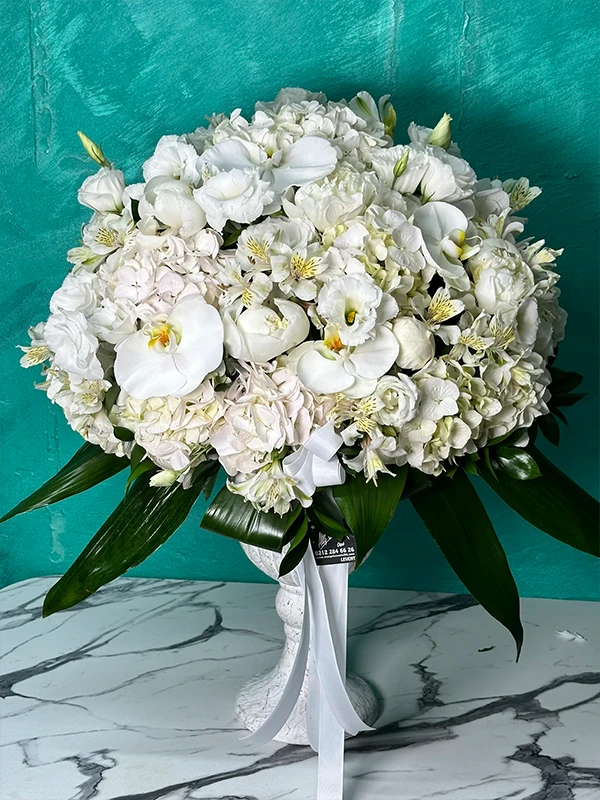 Yulia Beyaz Aranjman Çiçek